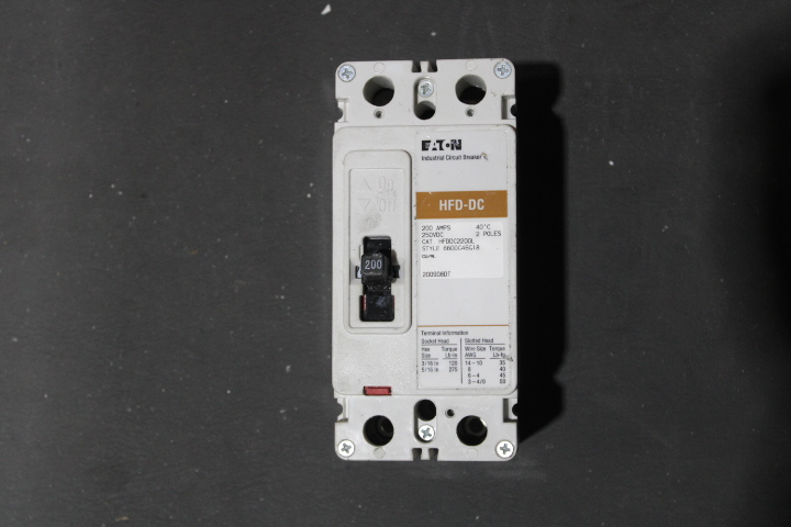 Eaton HFDDC2200L Molded Case Breakers (MCCBs) (Damaged, For Parts or Repair) Eaton HFDDC2200L Molded Case Breakers (MCCBs) (Damaged, For Parts or Repair)