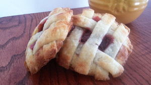 Made with organic strawberries, tart rhubarb and a splash of pure vanilla. We bake our strawberry rhubarb pie filling in a soft sugar cookie topped with butter pie crust and raw sugar. Made with organic strawberries, tart rhubarb and a splash of pure vanilla. We bake our strawberry rhubarb pie filling in a soft sugar cookie topped with butter pie crust and raw sugar.