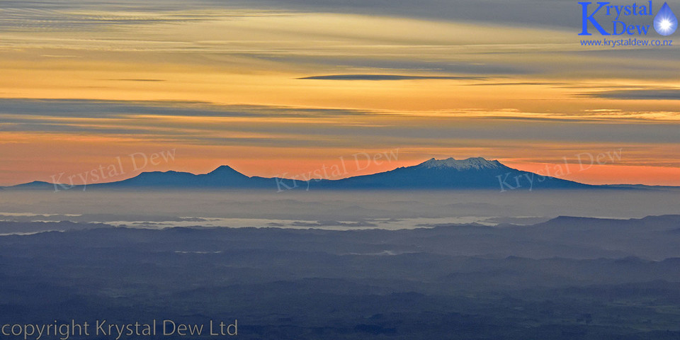 Ruapehu at sunrise from Taranaki