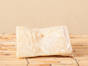 Parmigiano Reggiano, Cravero Riserva  (Italian Cow's Milk Cheese) Parmigiano Reggiano, Cravero Riserva  (Italian Cow's Milk Cheese)
