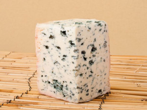Fourme d'Ambert (French Cow's Milk Blue Cheese) Fourme d'Ambert (French Cow's Milk Blue Cheese)