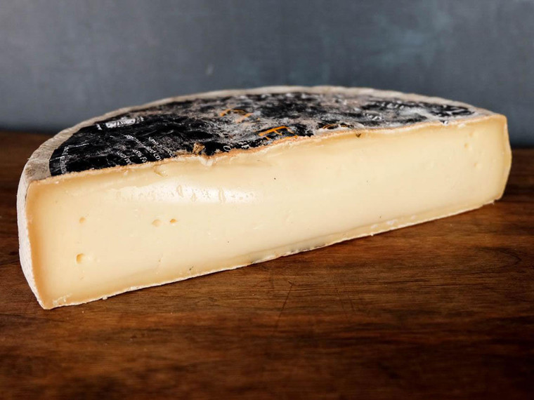 Saint-Nectaire AOC (Raw Cow's Milk Cheese)