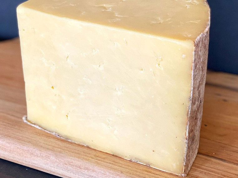 Pitchfork Cheddar (Raw Cow's Milk Cheese)