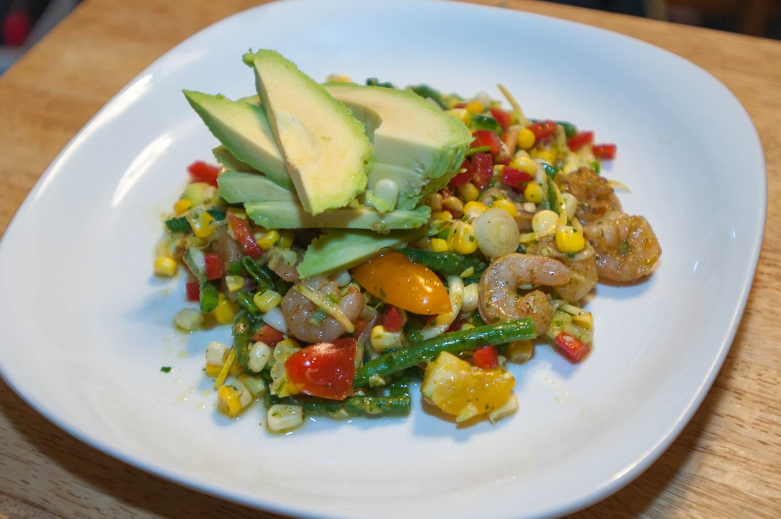 summer salad with shrimp