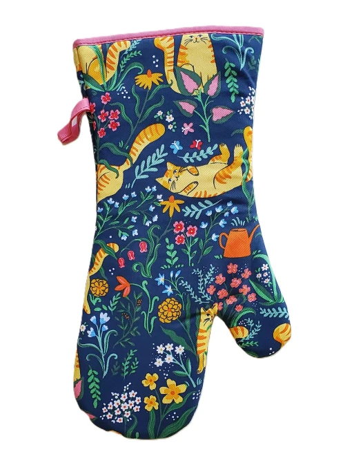 NEW! Marmalade Meadow Cat Design Oven Mitt