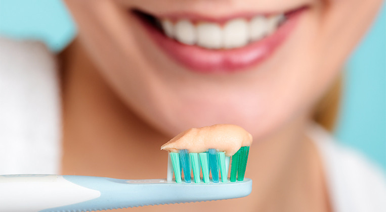 Paste za zube bez fluora