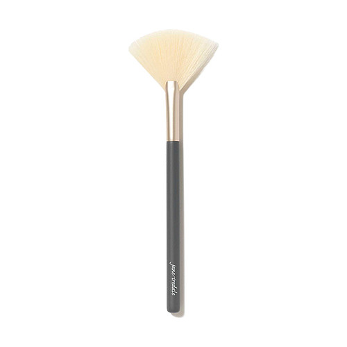 Jane Iredale Fan Brush kist za nanošenje rumenila, bronzera i shimmera