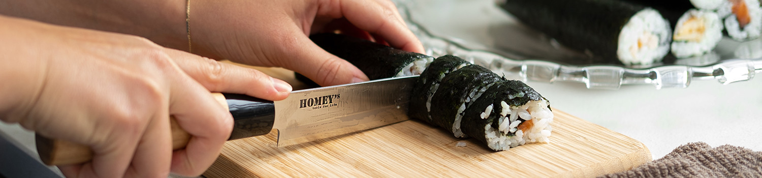 5 Sushi Gadgets - to help you make sushi rolls in seconds 😊 