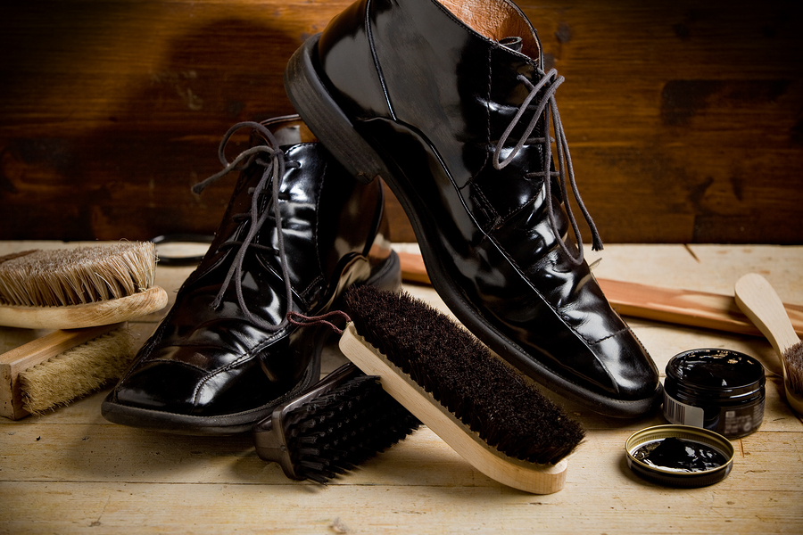 Quick Shoe Shine for leather shoes, best way to shine shoes