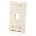 C2G 1 Socket Keystone Network/Multimedia Faceplate - 1 x Total Number of Socket(s) - 1-gang - Flush Mount - White - 1 Each