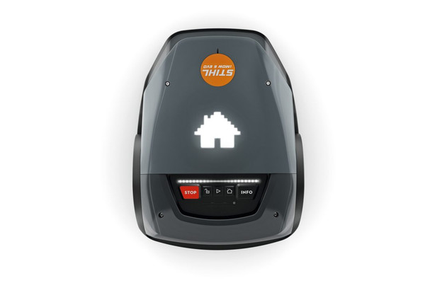 Robot tondeuse STIHL iMOW® 6 EVO pour tondre jusqu'à 3000m² sur une pente de 45% - Green Partner