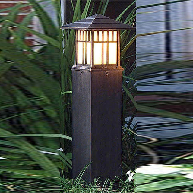 Hanover Lantern Bollards