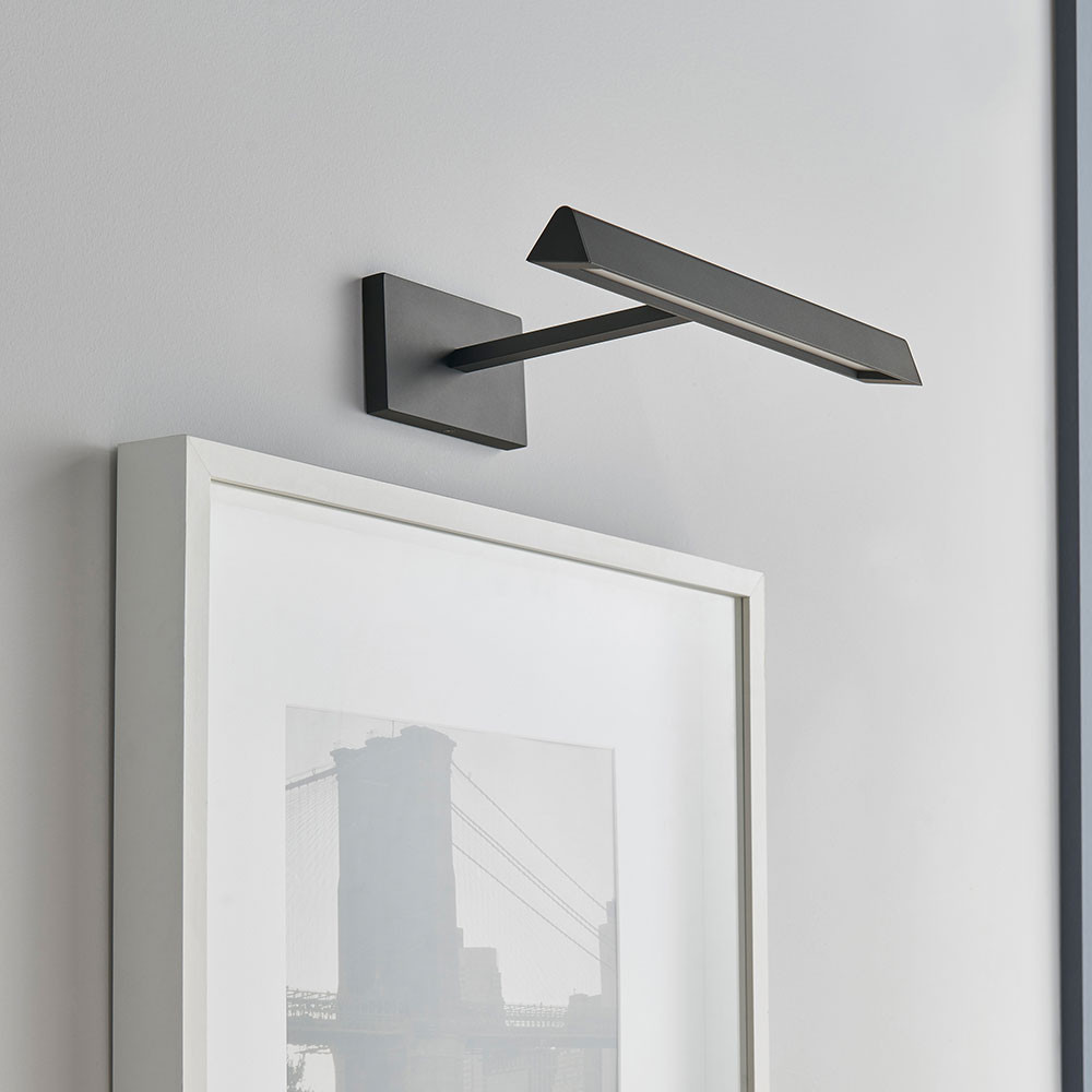 Visual Comfort Dessau Picture Light - Thumbnail 4