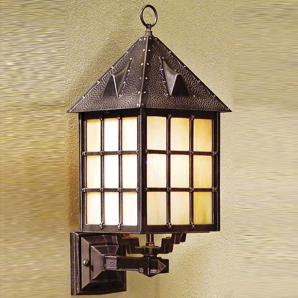 Hanover Lantern B8076 Abington Signature Small Traditional Exterior ...