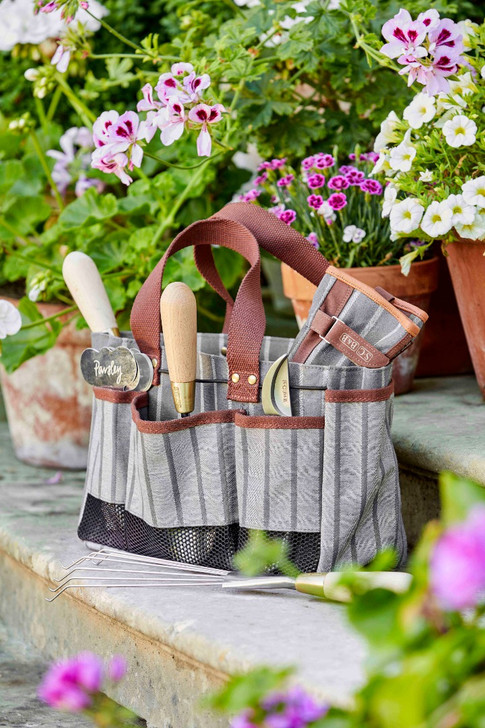 Best Garden Tool Bag - Top 7 Options - Jardin HQ