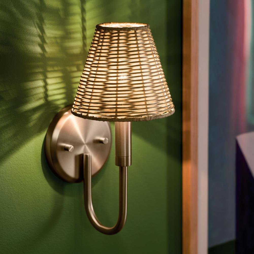 {"pim_id":"147_52732cpz_livingroom_bekah_mid_day_sconce_v2_square_new_2k","sku":"147_52732CPZ","media_type":"media"}