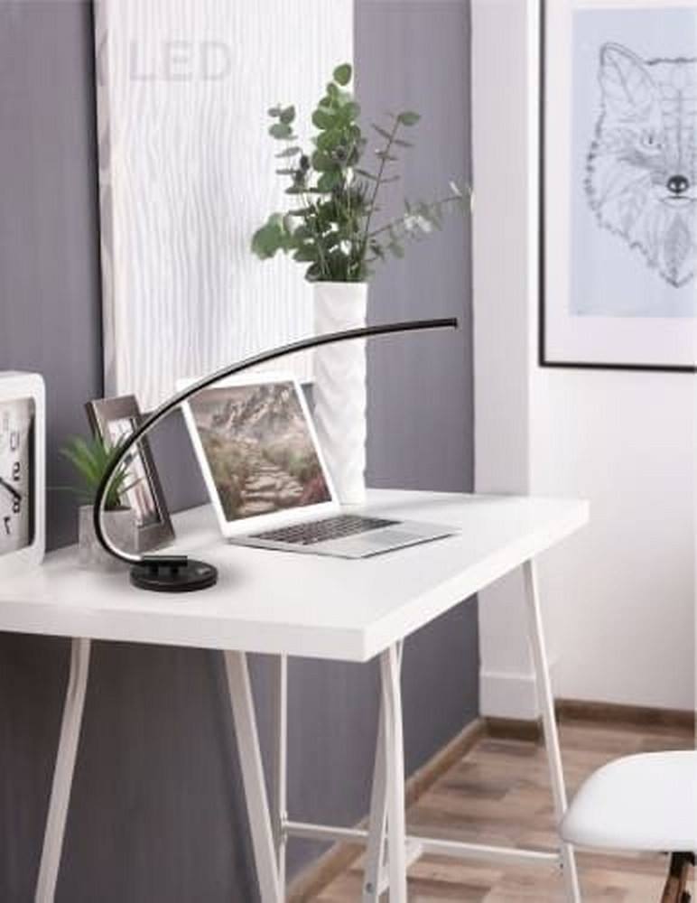 322-ledt-bk | lifestyle