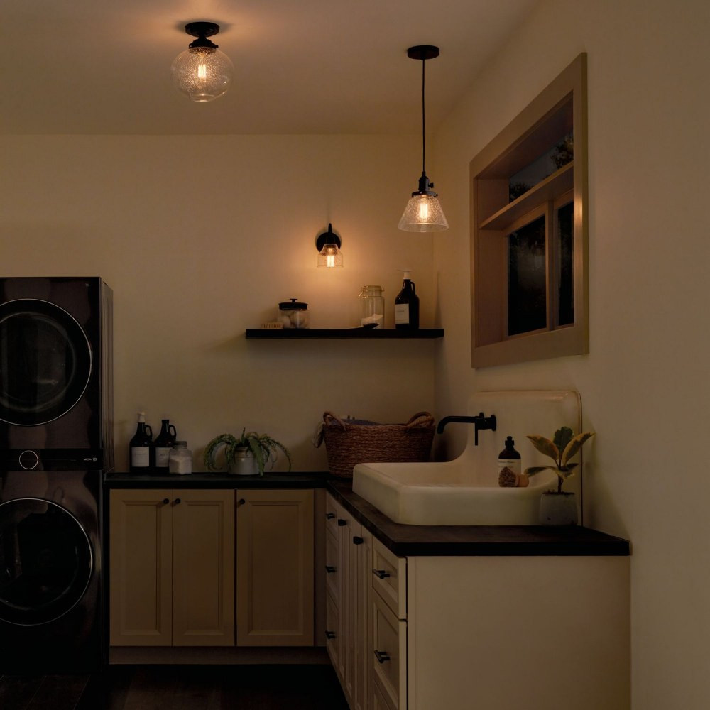 43851BK | lifestyle