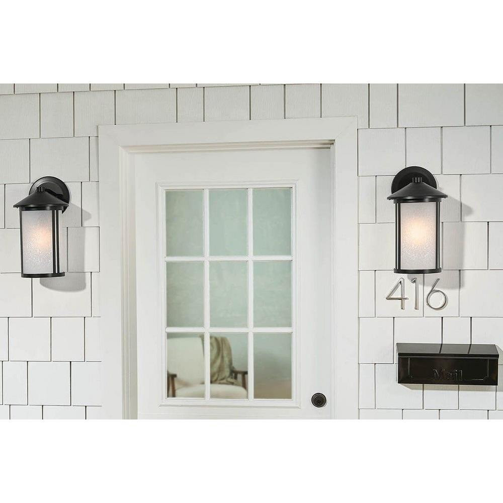 {"pim_id":"147_exterior_lombard_59100bk_overall_day_detail_1a_1k","sku":"147_59100","media_type":"media"}