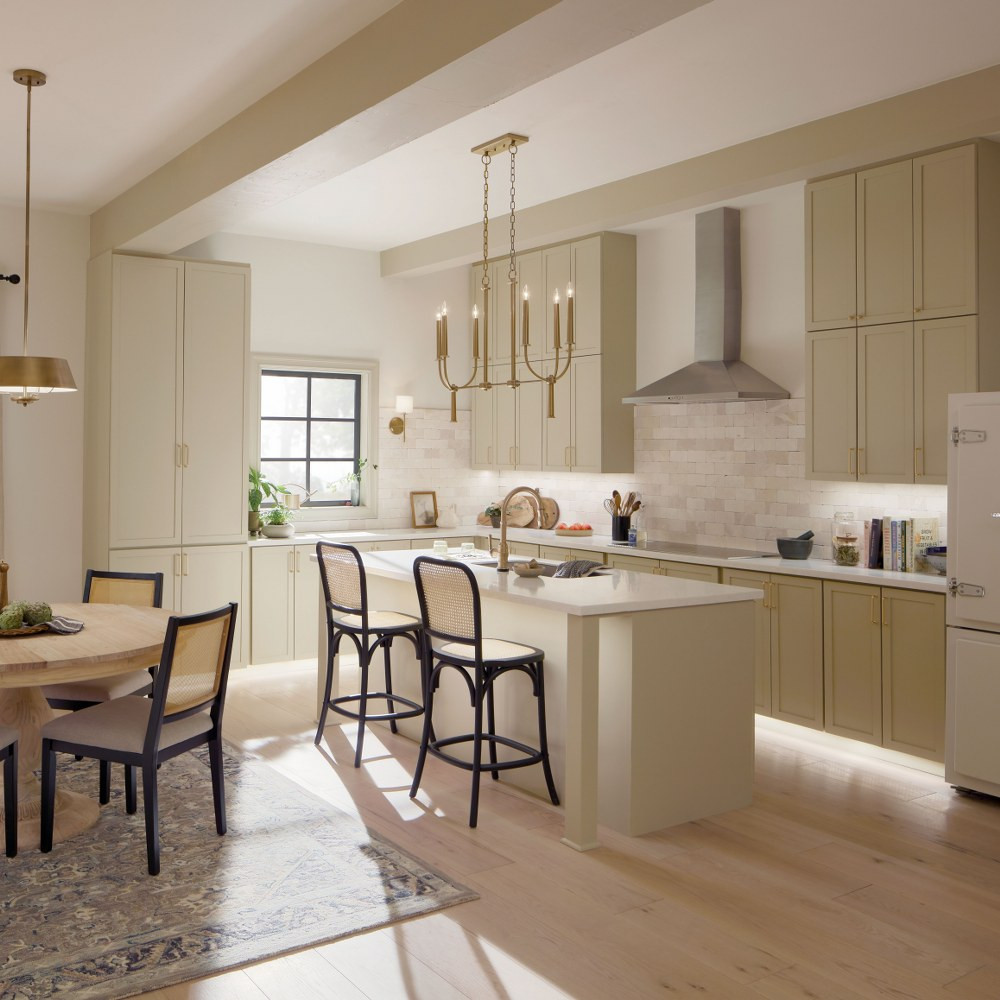 52495BNB | lifestyle