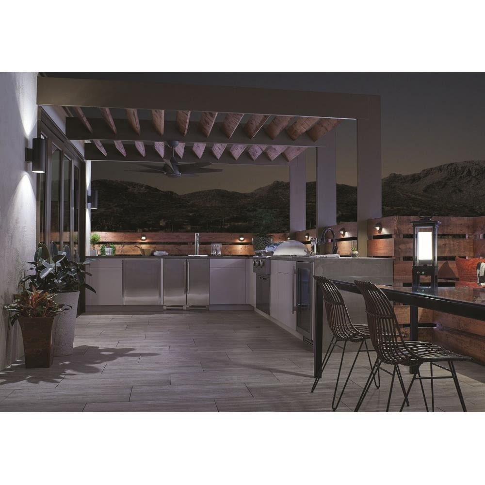 {"pim_id":"147_outdoor_kitchen_lehrii_11310bktled_310112dbk_15477cbr_49473rzled_night_1k","sku":"147_15477CBR","media_type":"media"}