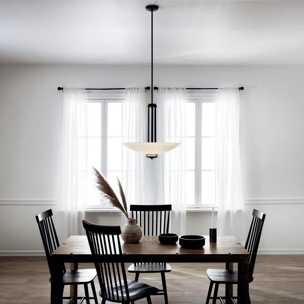 {"pim_id":"147_dining_room_hendrik_3275oz_overall_day_1b_1k","sku":"147_3275","media_type":"media"}