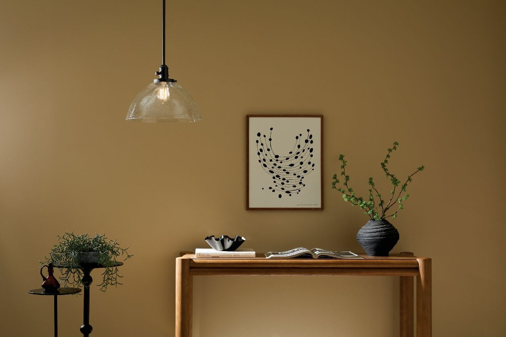43912BK | lifestyle