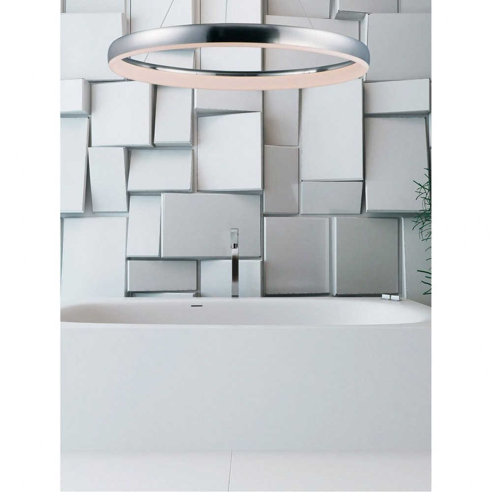 E10032-SN | lifestyle