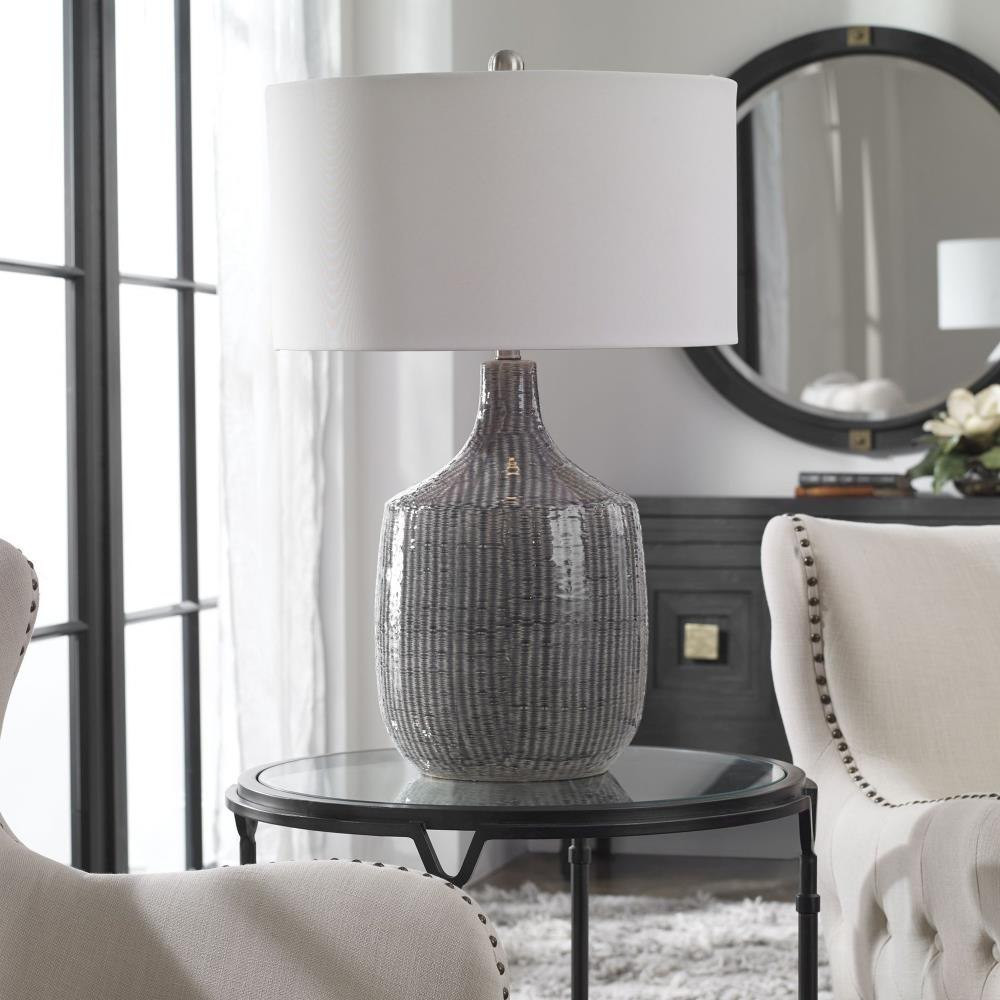 {"pim_id":"208_lmp_12624_27920_1_a3_light_on_new_2k","sku":"208_27920-1","media_type":"media"}
