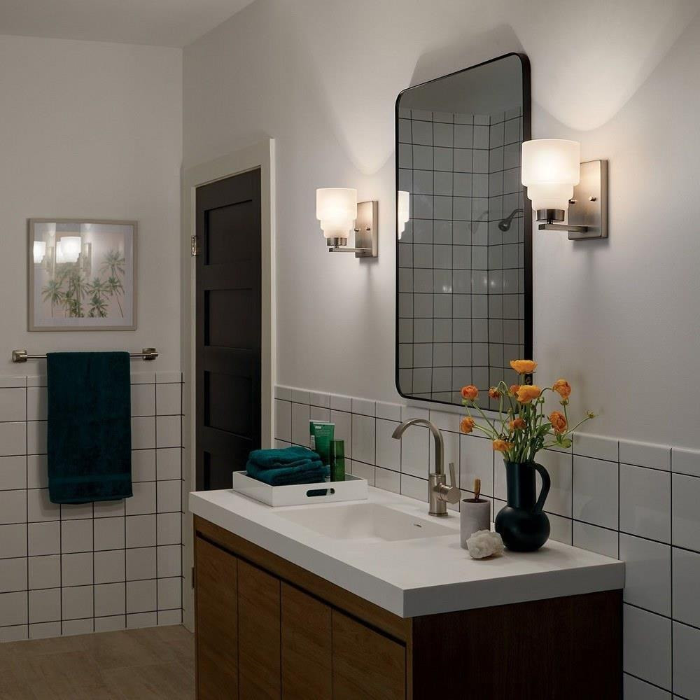{"pim_id":"147_bathroom_vionnet_55010ni_overall_night_1b_1k","sku":"147_55010","media_type":"media"}