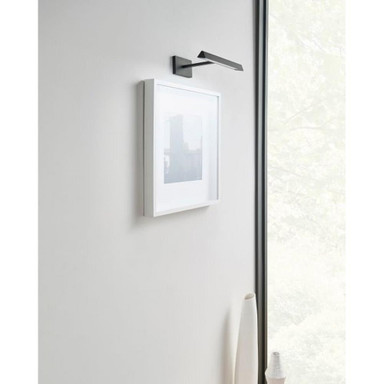 {"pim_id":"62_SL_Dessau_Pctr12_B_APP2a_700DES12B_LED930_new_1k","sku":"62_700DES12Z-LED930-277","media_type":"media"}