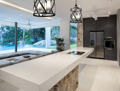 481P14-MB-OBR | lifestyle