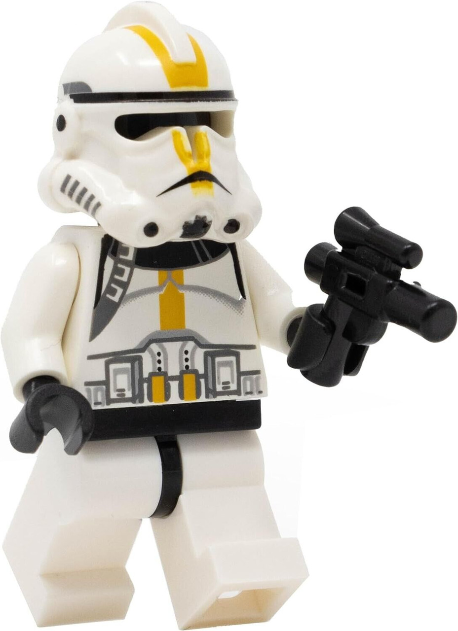 LEGO Star Wars - 501st Clone Trooper Plus Bonus Blue Cape 2 Inches Tall