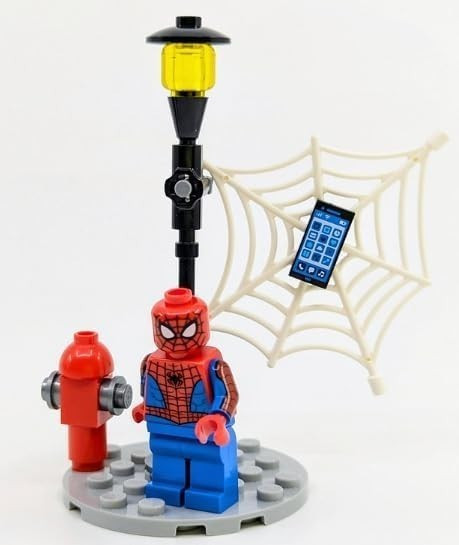 LEGO Marvel Superheroes: Spider-Man Minifigure with Street Light and Web - Ages 6+