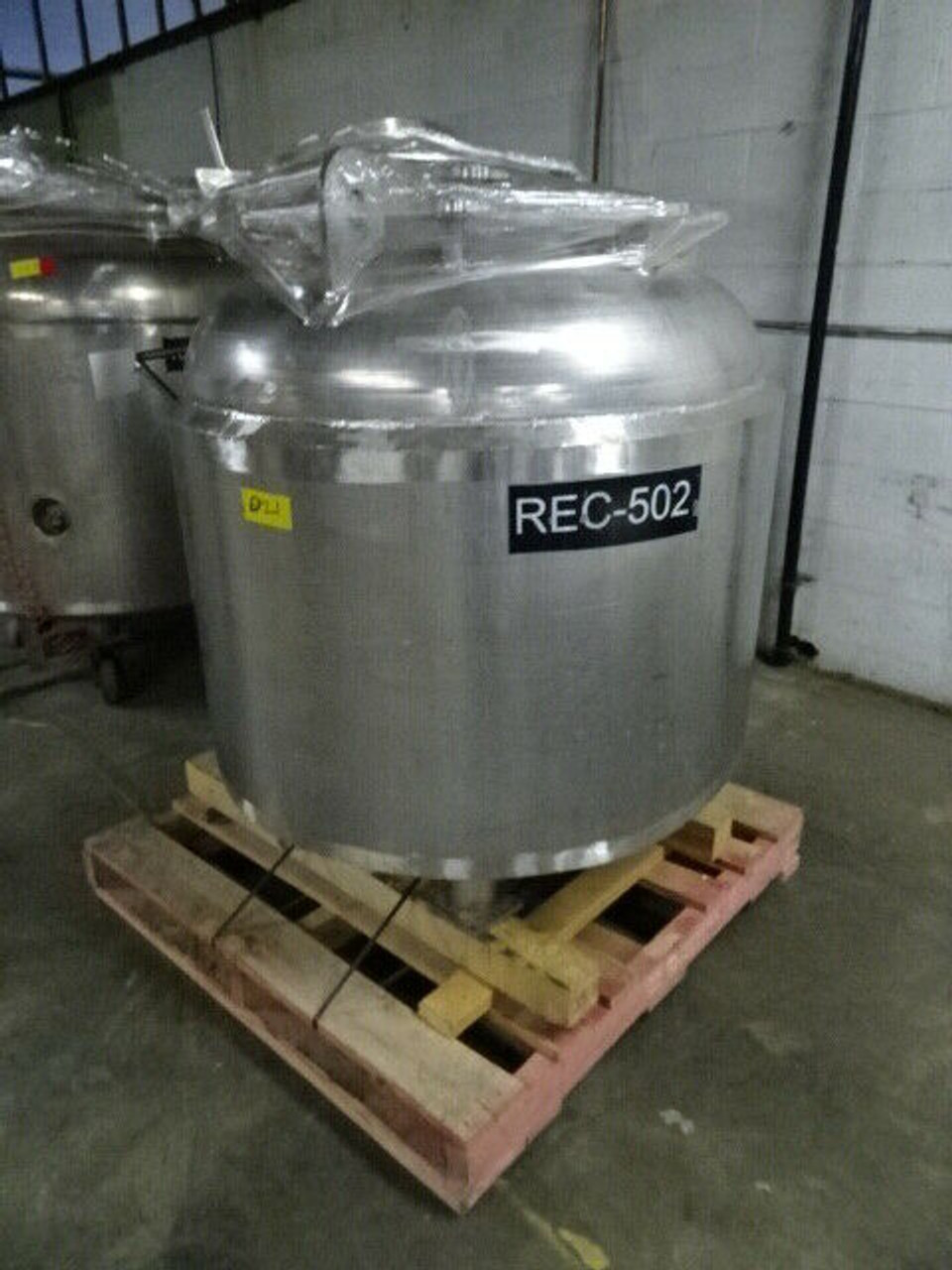 2002 Perry Products Stainless Vertical Jacketed Vessel; 160 Gallon; VRX-160