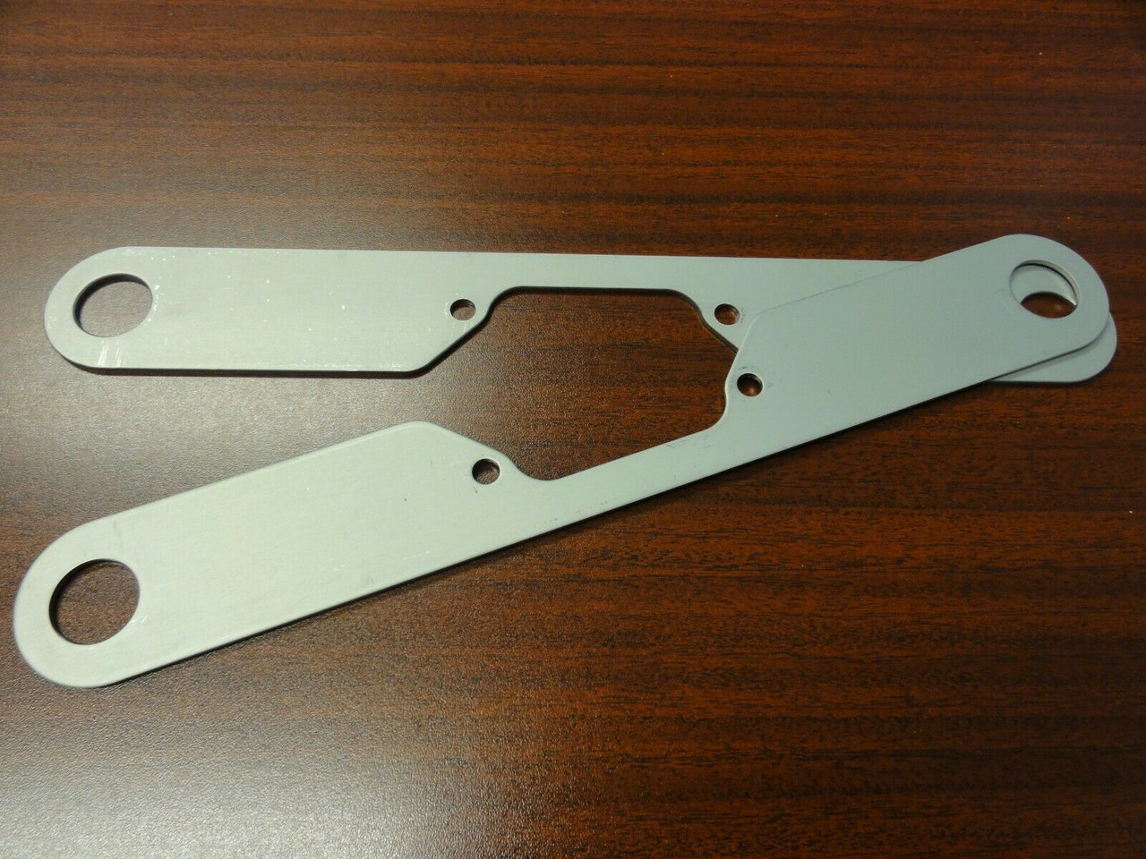 New Fanuc A05B-1142-H073-SET Bracket Set