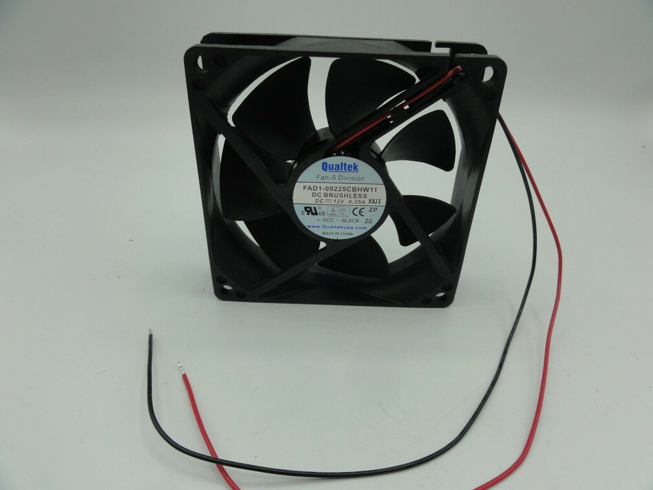 Qualtek Fan-S Division FAD1-09225CBHW11 DC Brushless Fan 12V .25A