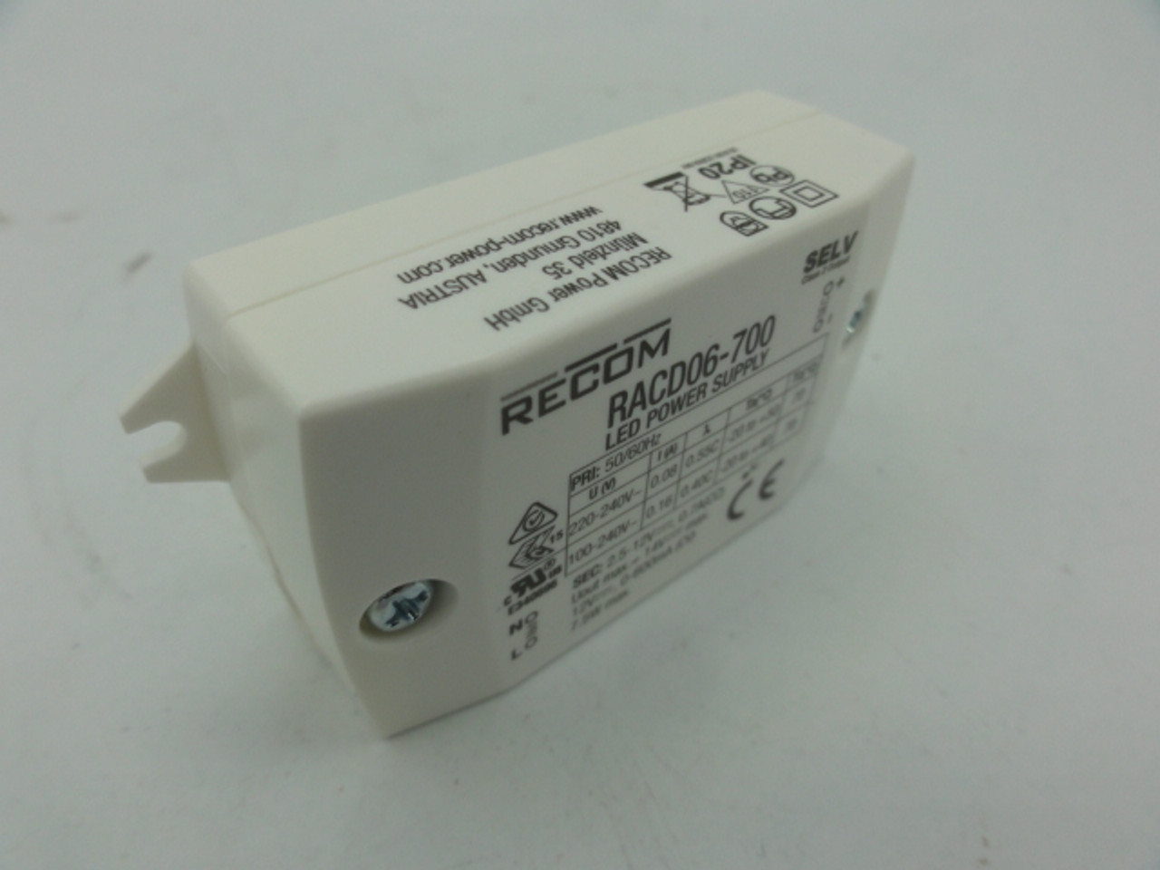 RECOM LED Power Supply RACD06-700, 100-240V, 600mA