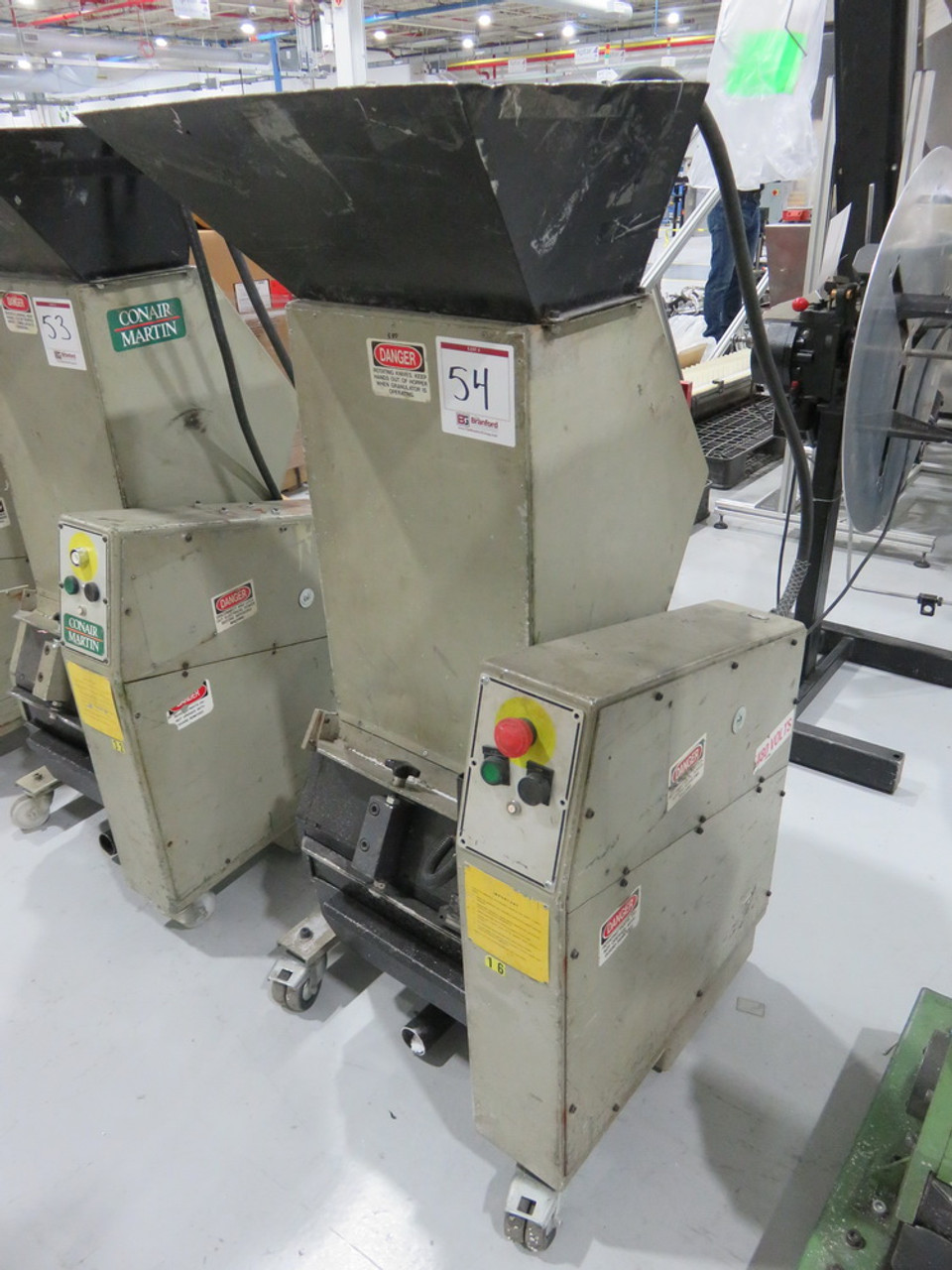 Conair CR-614 Granulator w/ Baldor 3.7-kW Motor