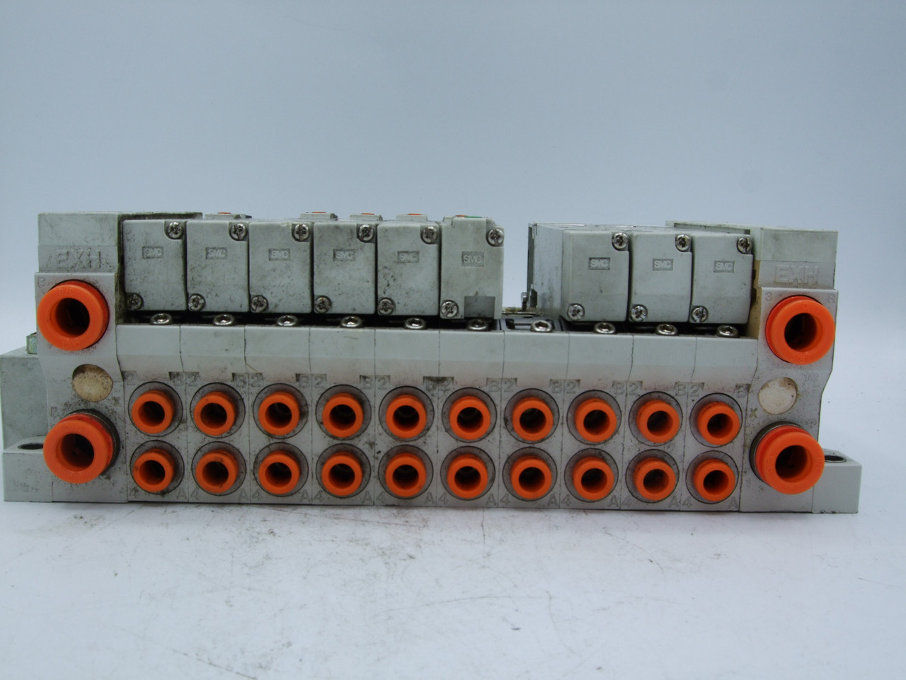 SMC 10 Valve Manifold with 9 VQ2000 Series Valves