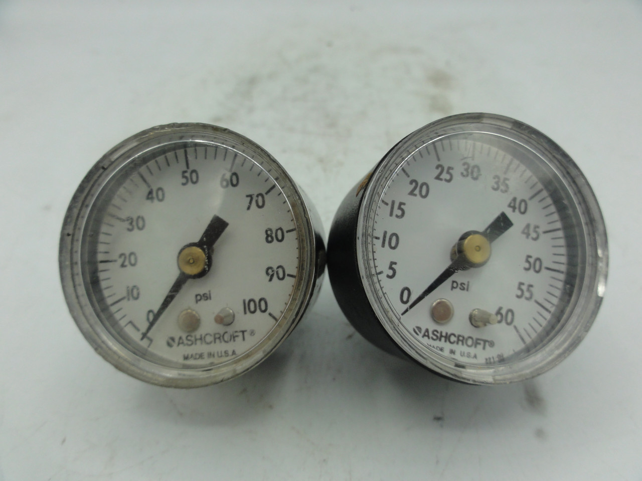 (Lot of 2) Ashcroft Pressure Gauges, 0-100 psi, 0-60 psi