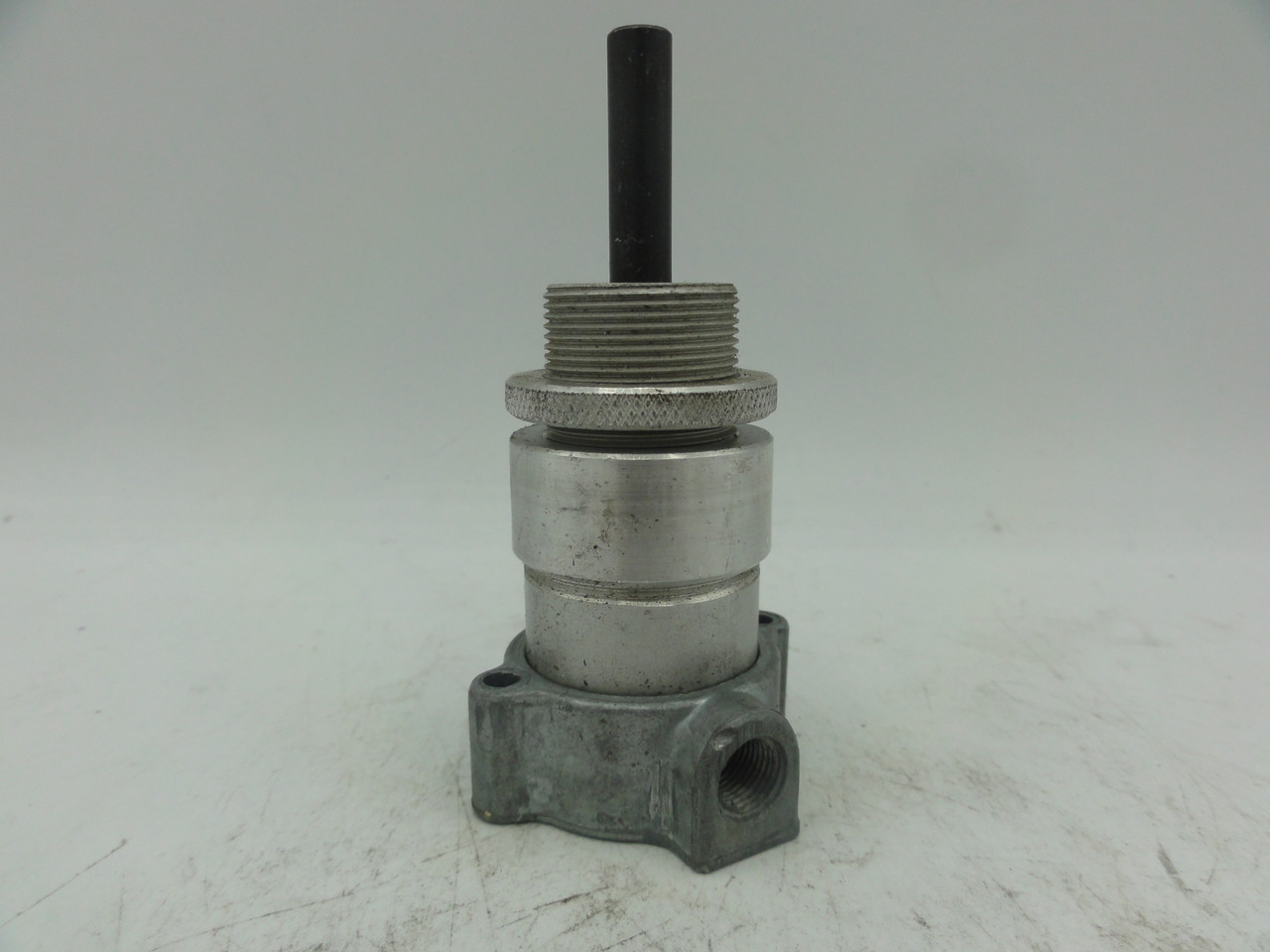 Mead Fluid Dynamics Spring Return Air Cylinder