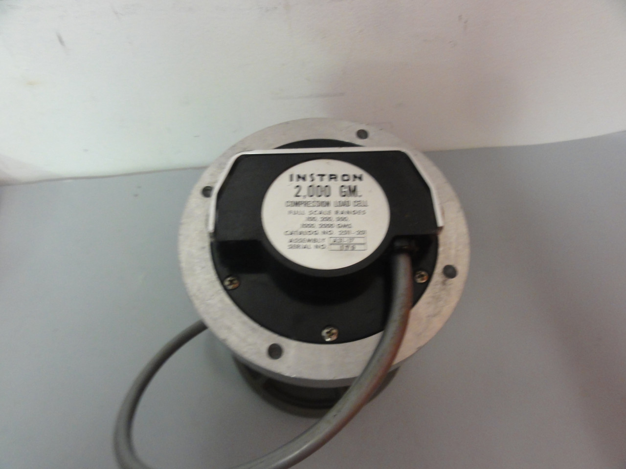 Instron A31-17 Compression Load  Cell 2000 GM