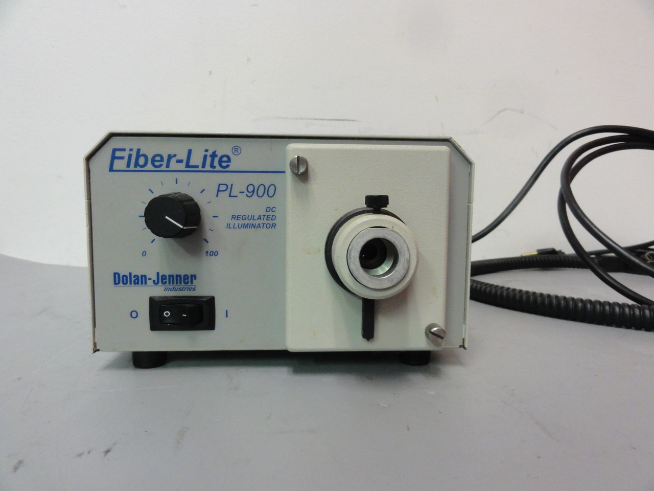 Dolan-Jenner Industries Fiberlite PL-900 DC Regulated Illuminator