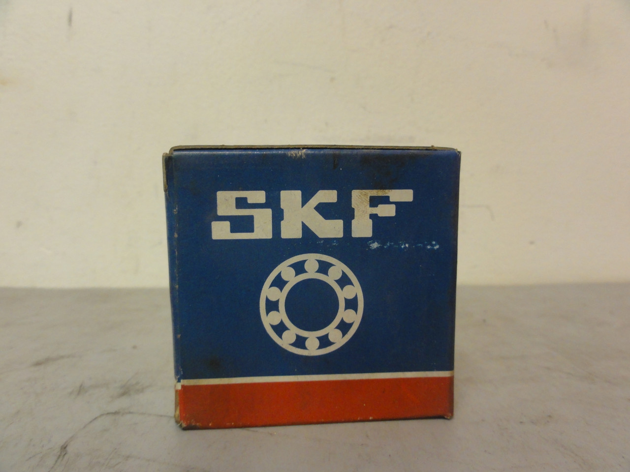 SKF 7305 BECBY Angular Contact Bearing- New (Open Box)