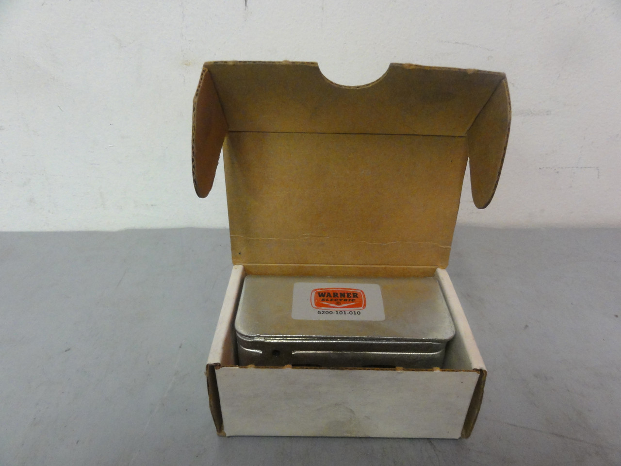 Warner Electric 5200-101-010 Conduit Box- Brand New