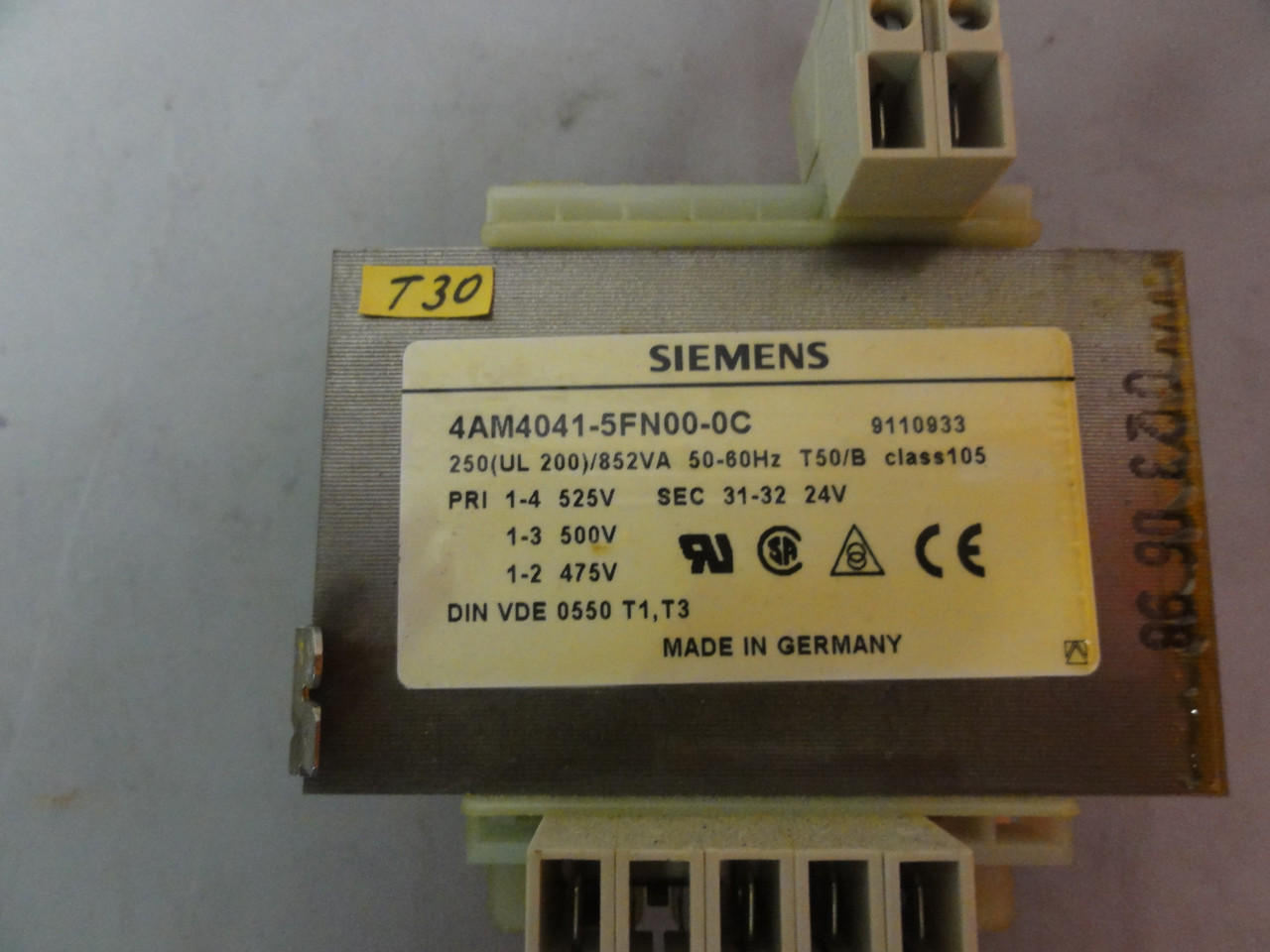 Siemens 4AM4041-5FN00-0C Voltage Transformer