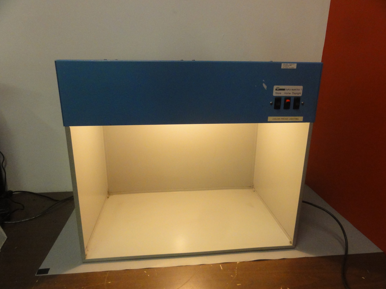 BYK Gardner BYKO- Spectra 1 Model CG-6050 Light Booth