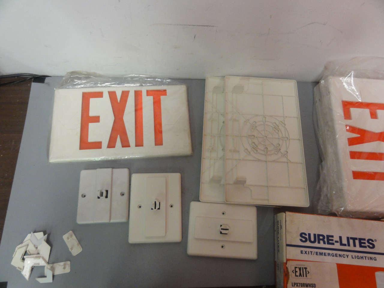 Cooper Lighting LPX70RWHSD Sure-Lites Lot of 6 Exit Sign Fronts, 2 Backs & Parts