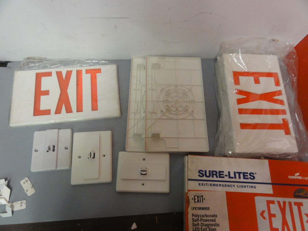 Cooper Lighting LPX70RWHSD Sure-Lites Lot of 6 Exit Sign Fronts, 2 Backs & Parts